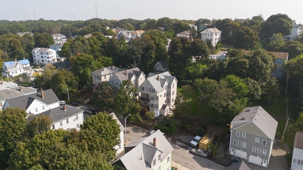 4 bed, 1 bath apartment for rent at 61 Rodney St Unit 1, Worcester — photo 12 of 13