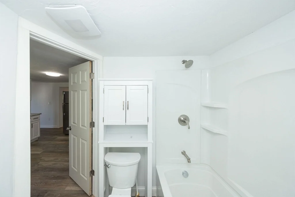 2 bed, 1 bath apartment for rent at 61 Rodney St Unit G, Worcester — photo 11 of 24