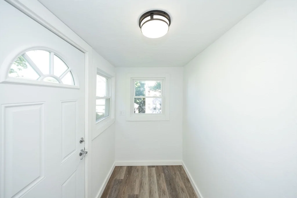 2 bed, 1 bath apartment for rent at 61 Rodney St Unit G, Worcester — photo 2 of 24