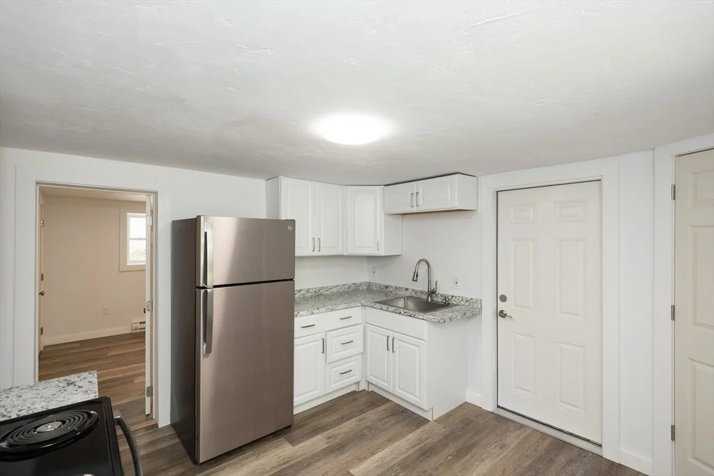 2 bed, 1 bath apartment for rent at 61 Rodney St Unit G, Worcester — photo 13 of 24