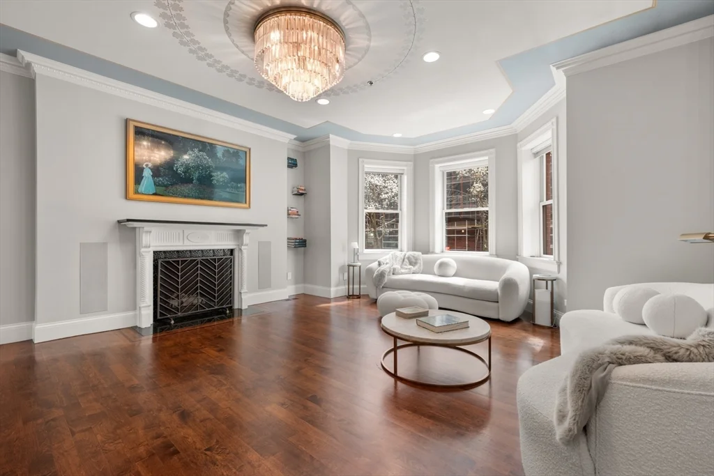 3 bed, 2 bath apartment for rent at 61 Saint Botolph St Unit 61, Back Bay — photo 2 of 42