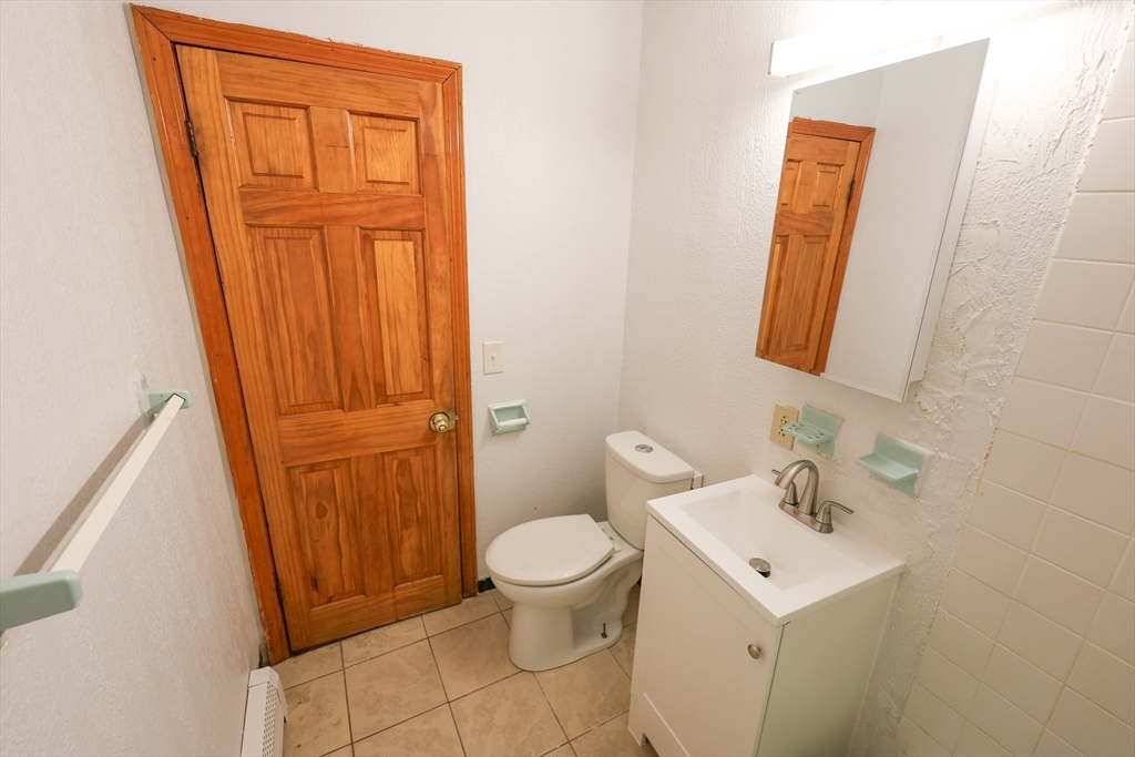 3 bed, 1 bath apartment for rent at 61 Saint James St Unit 3, Roxbury — photo 10 of 19