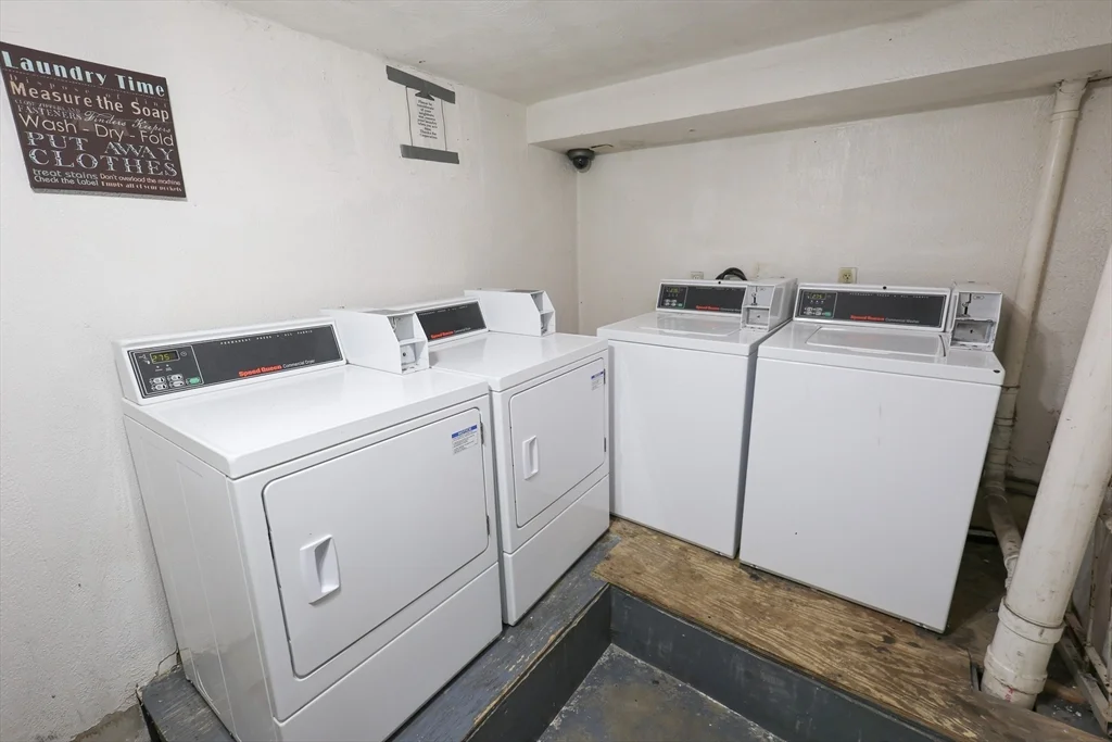 3 bed, 1 bath apartment for rent at 61 Saint James St Unit 5, Roxbury — photo 15 of 15