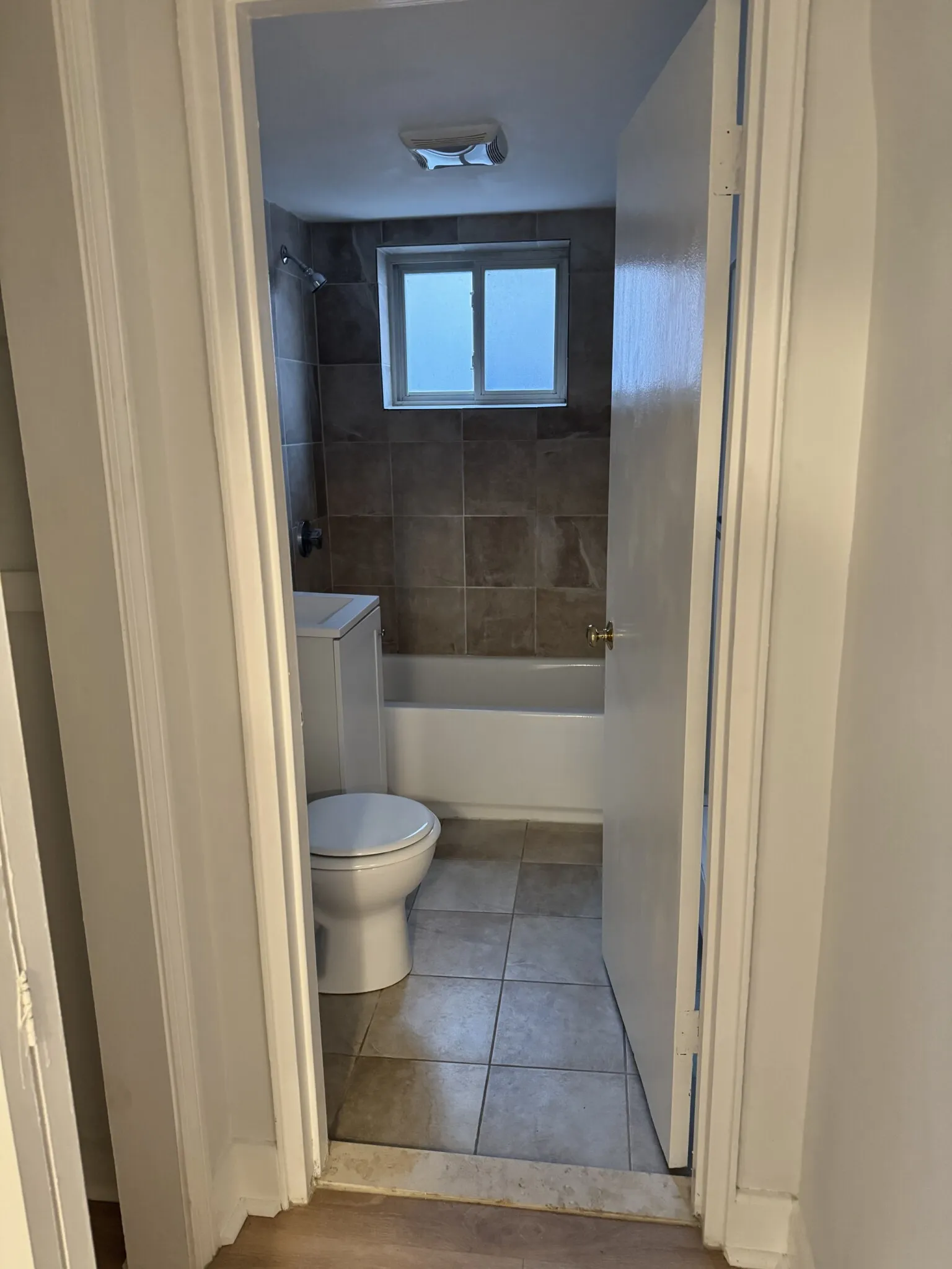 2 bed, 1 bath apartment for rent at 61 Selkirk Rd Unit 1, Brighton — photo 8 of 13