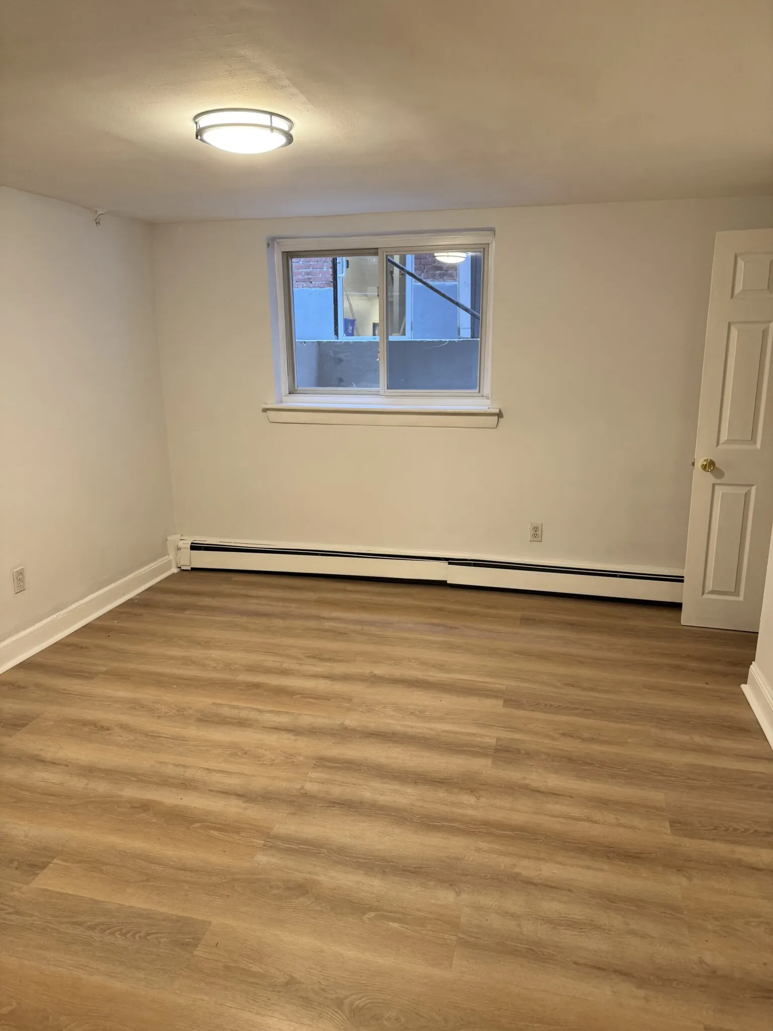 2 bed, 1 bath apartment for rent at 61 Selkirk Rd Unit 1, Brighton — photo 4 of 13