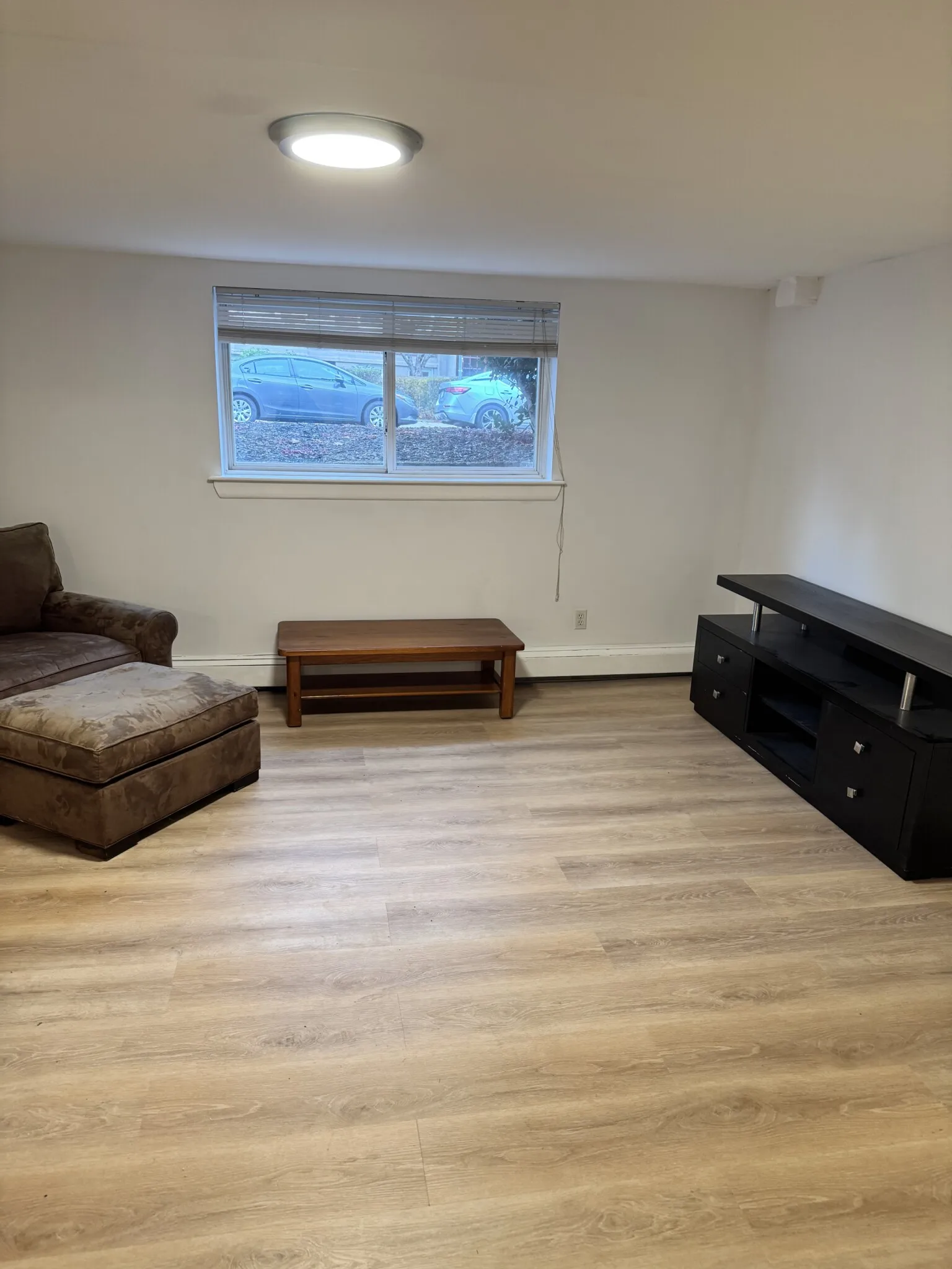 2 bed, 1 bath apartment for rent at 61 Selkirk Rd Unit 1, Brighton — photo 3 of 13