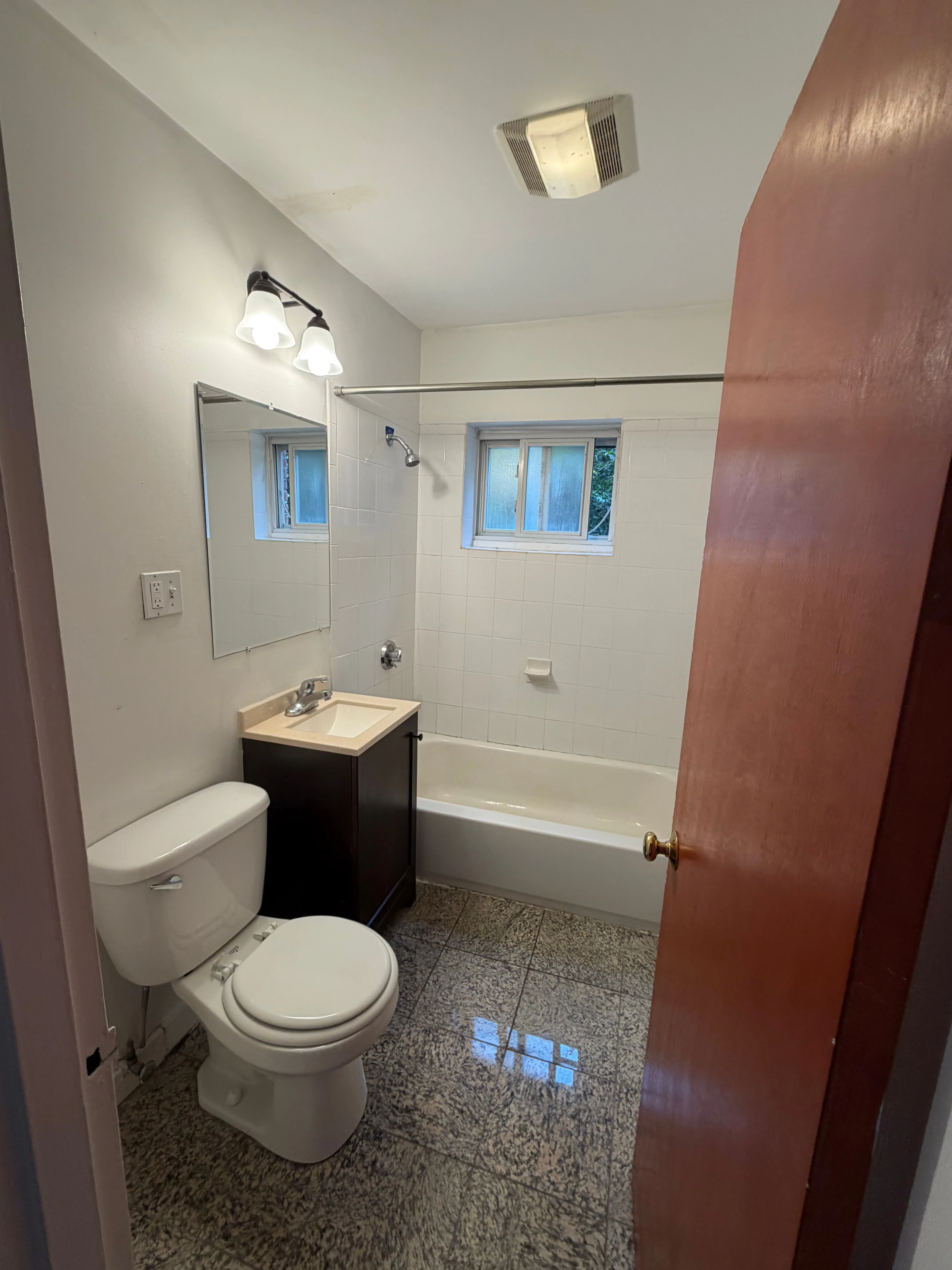 1 bed, 1 bath apartment for rent at 61 Selkirk Rd Unit 3, Brighton — photo 6 of 28