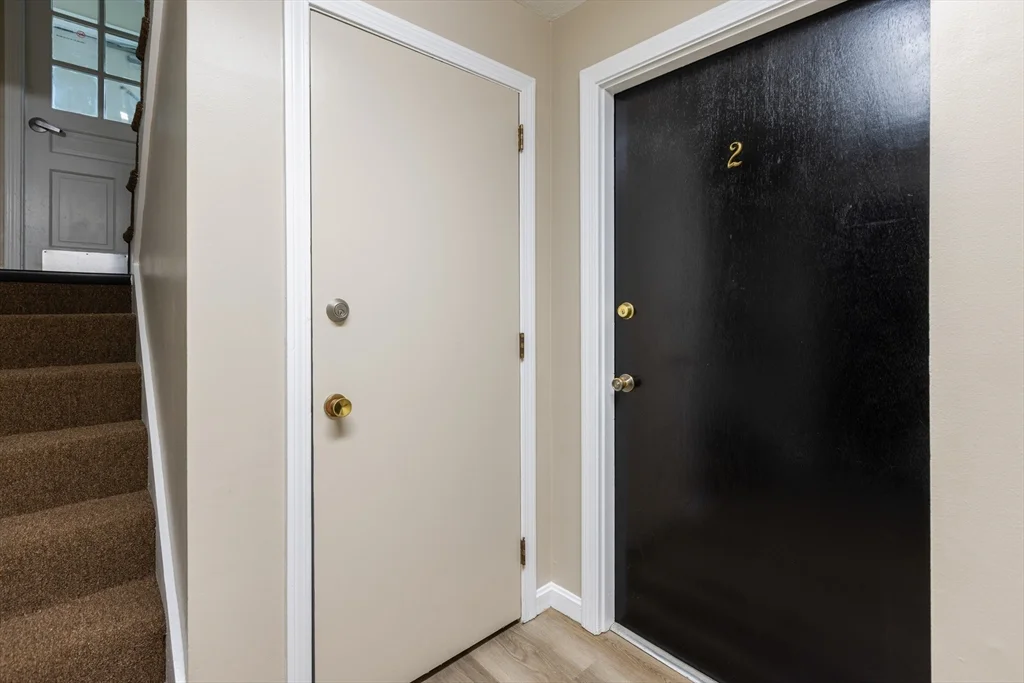 2 bed, 1 bath apartment for rent at 61 Storey Ave Unit 2, Newburyport — photo 5 of 15