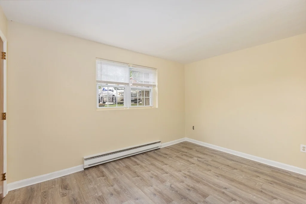 2 bed, 1 bath apartment for rent at 61 Storey Ave Unit 2, Newburyport — photo 12 of 15