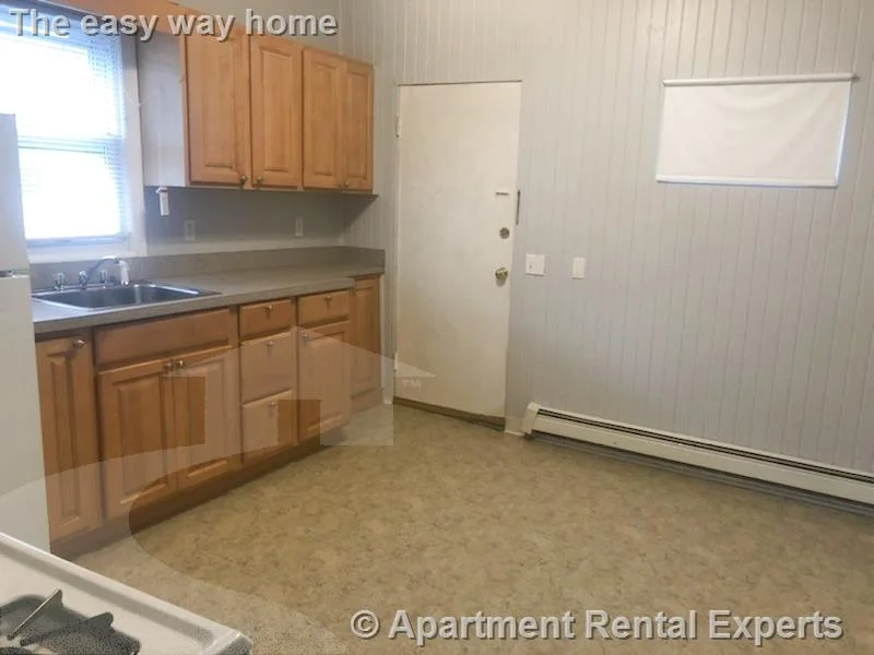 1 bed, 1 bath apartment for rent at 61 Summer St Unit 1, Union Square — photo 4 of 7
