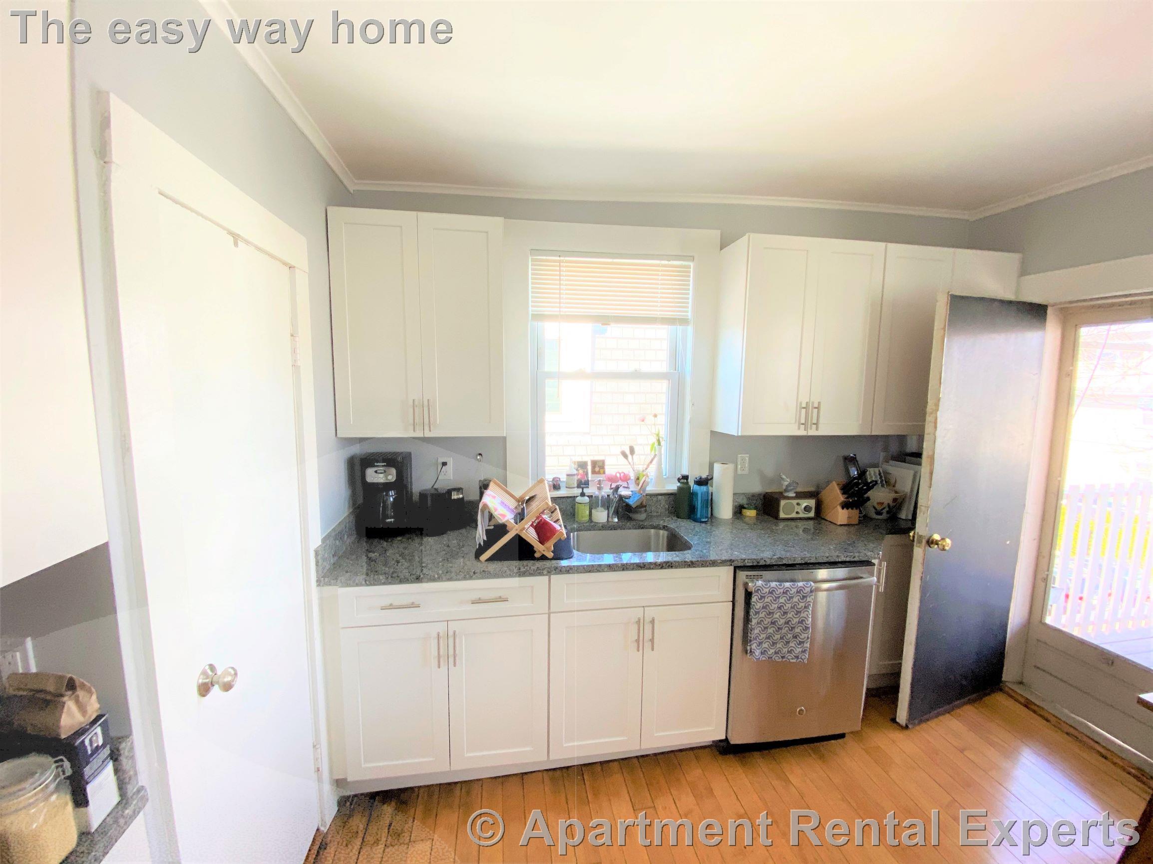 1 bed, 1 bath apartment for rent at 61 Summer St Unit 3, Union Square — photo 3 of 8