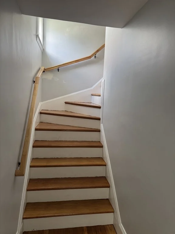4 bed, 1 bath apartment for rent at 61 Templeton Pkwy Unit 61, Watertown — photo 28 of 34
