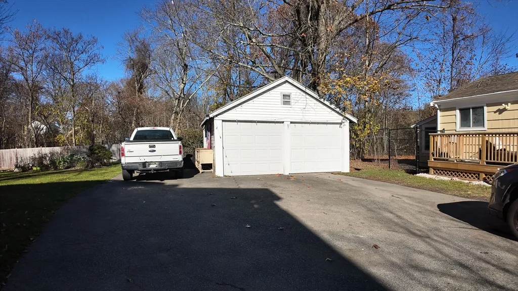 2 bed, 2 bath apartment for rent at 61 Thomas St Unit 1, Dedham — photo 4 of 17