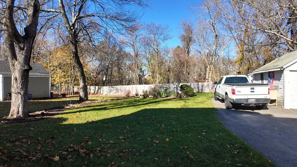 2 bed, 2 bath apartment for rent at 61 Thomas St Unit 1, Dedham — photo 3 of 17