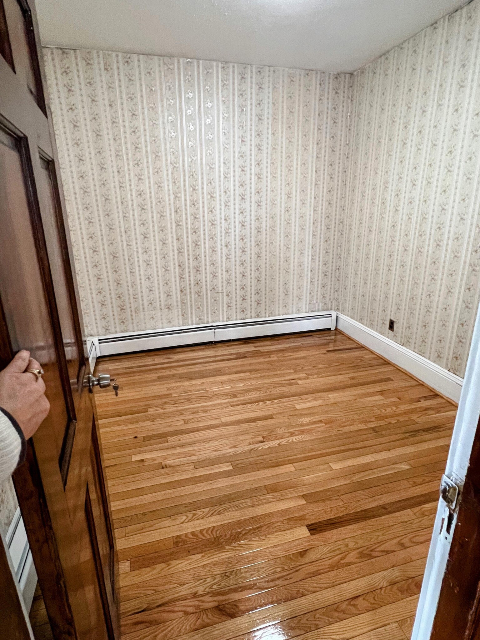3 bed, 1 bath apartment for rent at 61 Tufts St Unit 2, East Somerville — photo 9 of 11