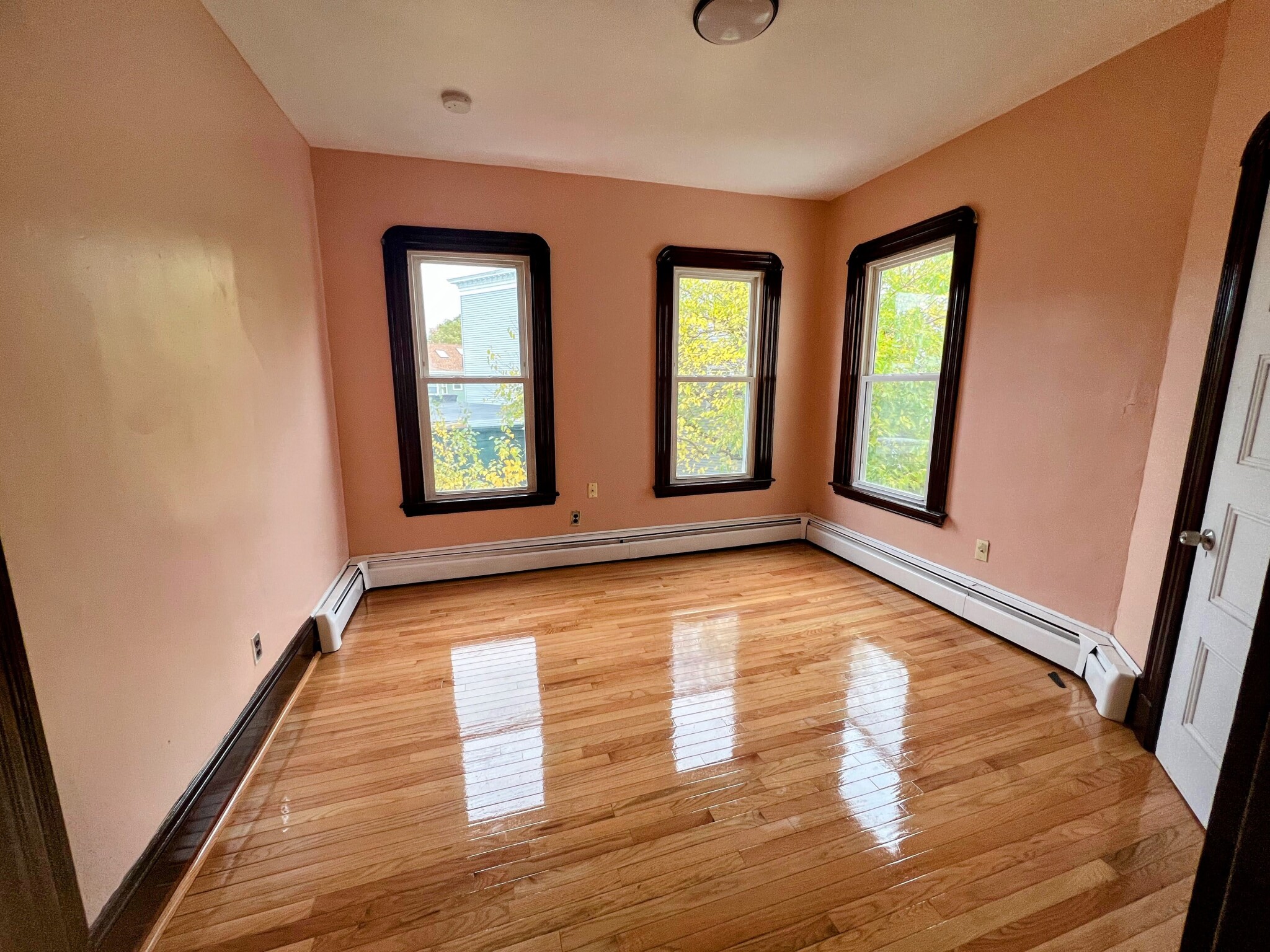 3 bed, 1 bath apartment for rent at 61 Tufts St Unit 2, East Somerville — photo 6 of 11