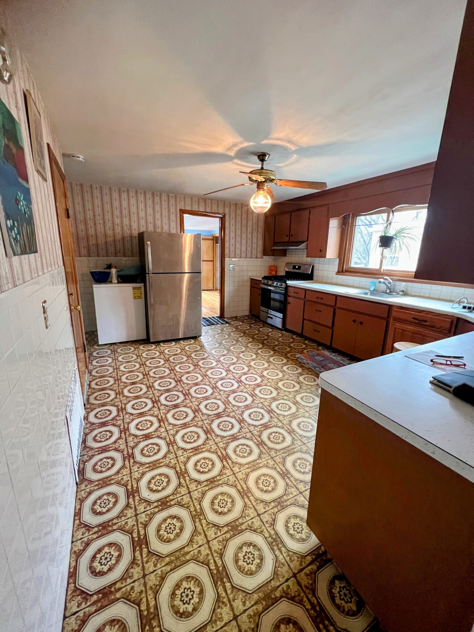 3 bed, 1 bath apartment for rent at 61 Tufts St Unit 2, East Somerville — photo 3 of 11