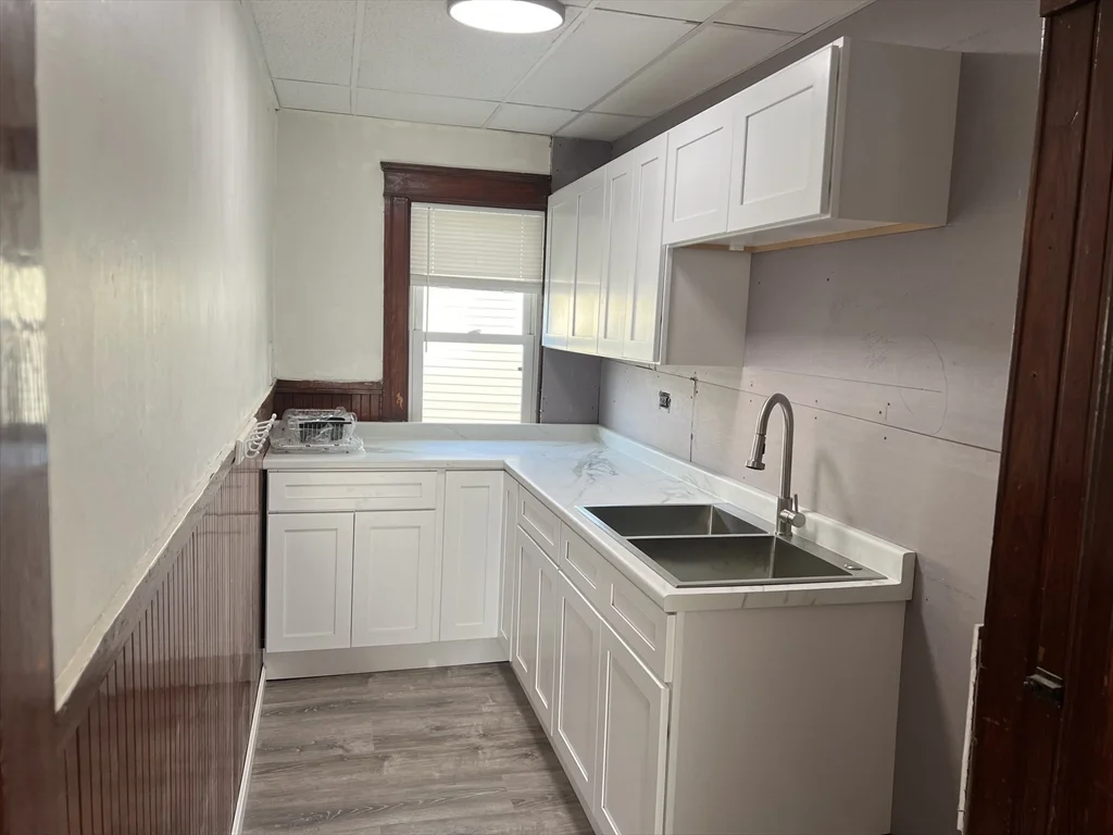 3 bed, 1 bath apartment for rent at 61 Vernon St Unit 3, New Worcester