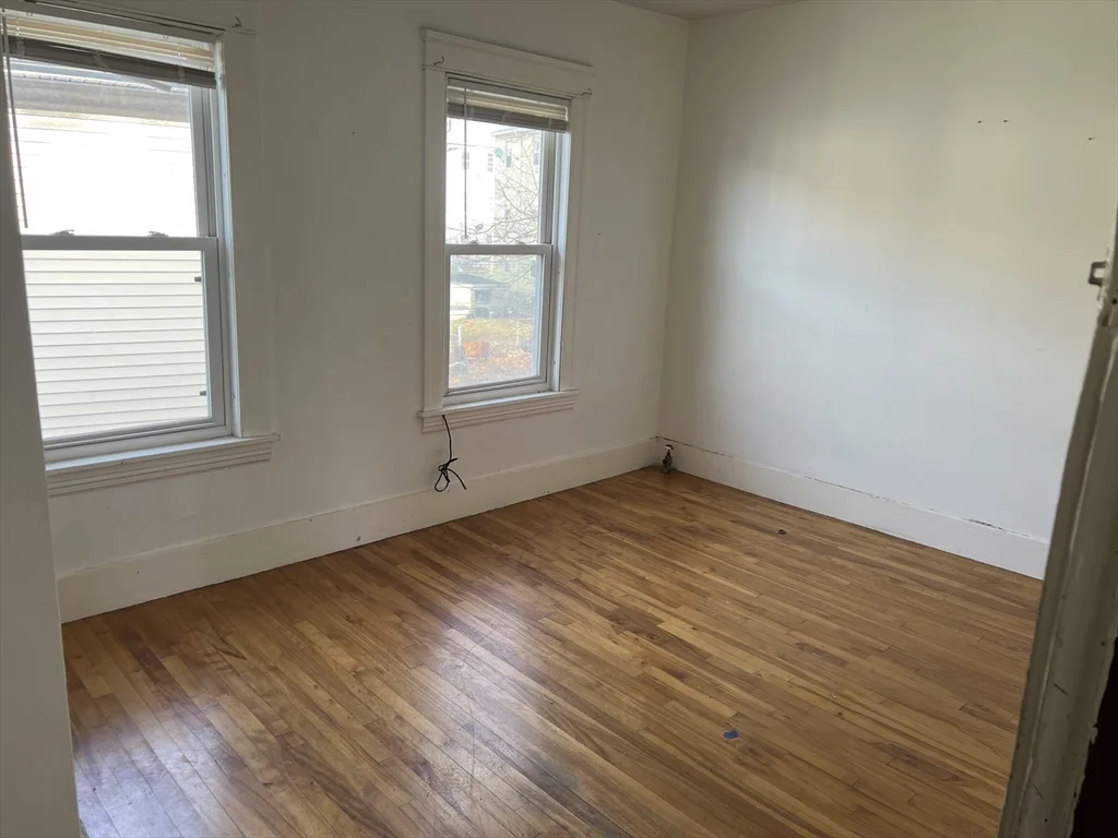 3 bed, 1 bath apartment for rent at 61 Vernon St Unit 3, New Worcester — photo 8 of 11