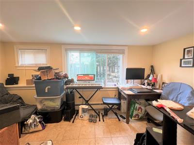 1 bed, 1 bath apartment for rent at 61 Walden St Unit 1, Neighborhood Nine — photo 5 of 18