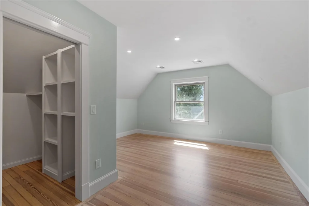 4 bed, 3 bath apartment for rent at 61 Warren St Unit 2, West Medford — photo 28 of 41
