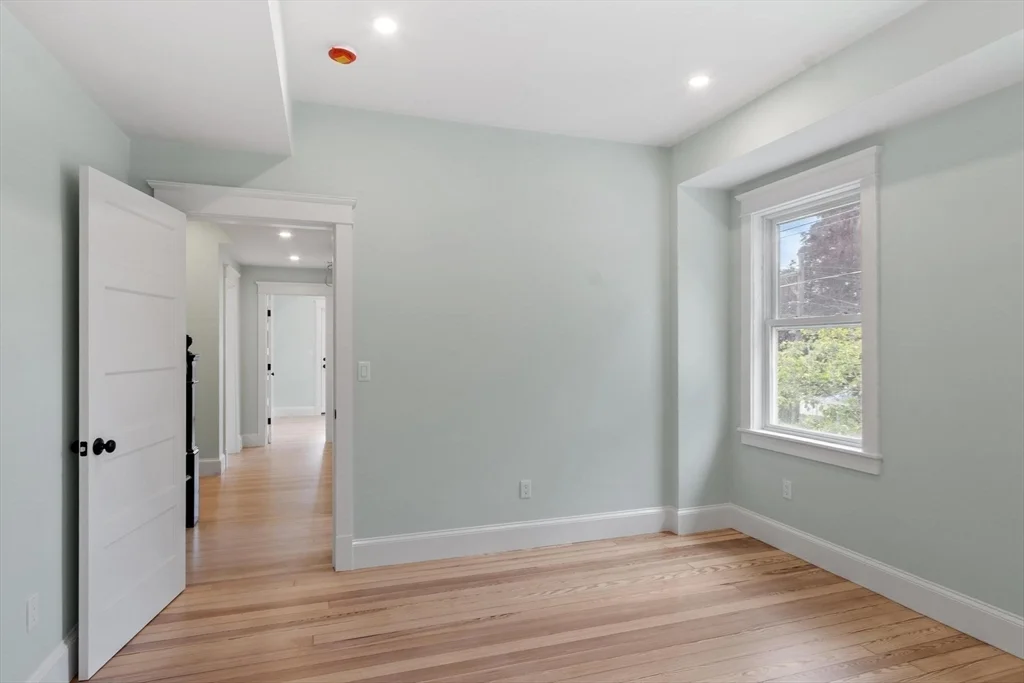 4 bed, 3 bath apartment for rent at 61 Warren St Unit 2, West Medford — photo 18 of 41