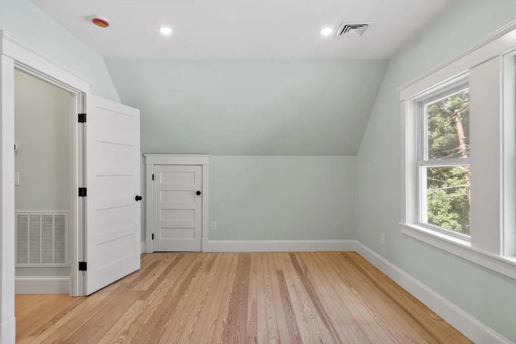 4 bed, 3 bath apartment for rent at 61 Warren St Unit 2, West Medford — photo 25 of 41