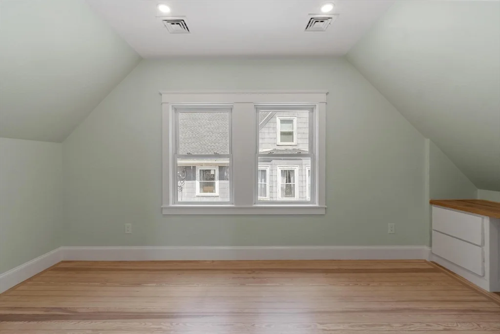 4 bed, 3 bath apartment for rent at 61 Warren St Unit 2, West Medford — photo 23 of 41