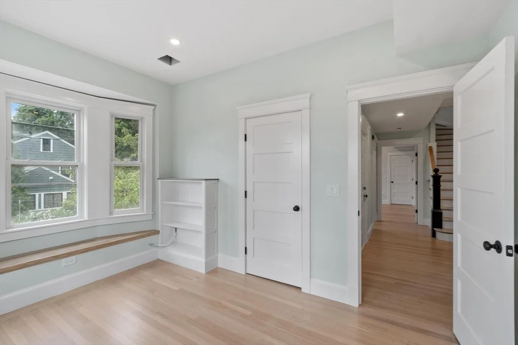 4 bed, 3 bath apartment for rent at 61 Warren St Unit 2, West Medford — photo 20 of 41