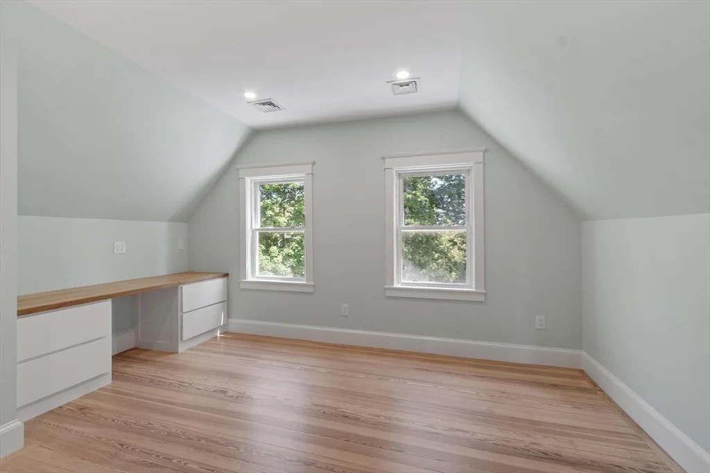 4 bed, 3 bath apartment for rent at 61 Warren St Unit 2, West Medford — photo 32 of 41