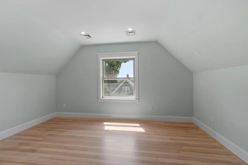 4 bed, 3 bath apartment for rent at 61 Warren St Unit 2, West Medford — photo 29 of 41