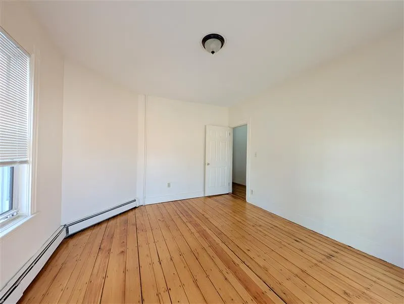 2 bed, 1 bath apartment for rent at 61 Webster Ave Unit 1r, Ward Two — photo 3 of 14
