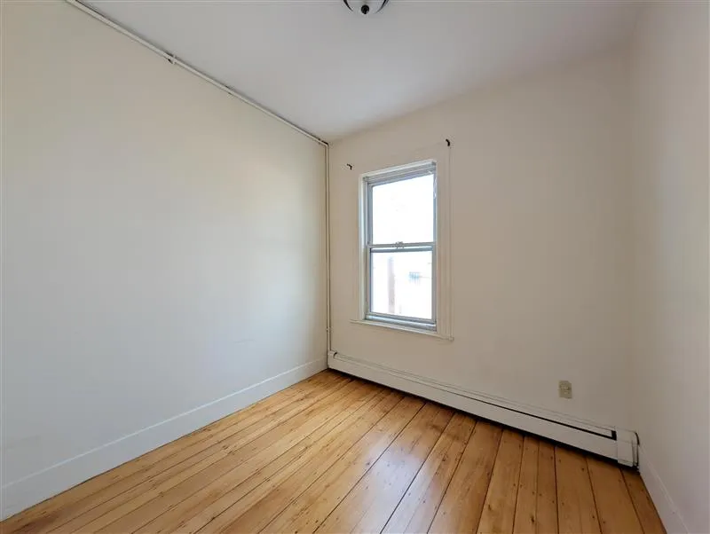 2 bed, 1 bath apartment for rent at 61 Webster Ave Unit 1r, Ward Two — photo 9 of 14