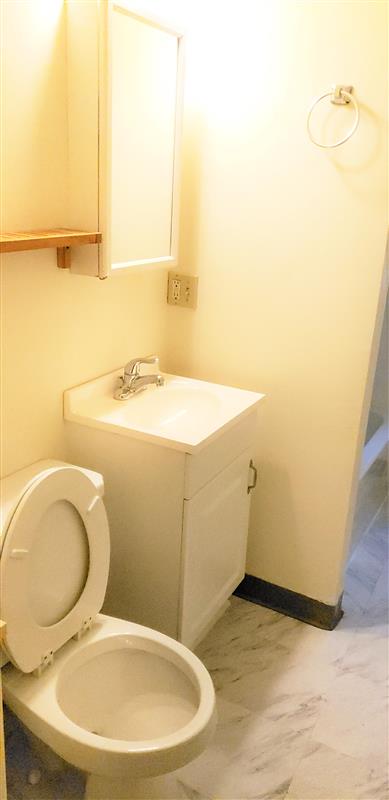 2 bed, 1 bath apartment for rent at 61 Webster Ave Unit 3, Ward Two — photo 21 of 21