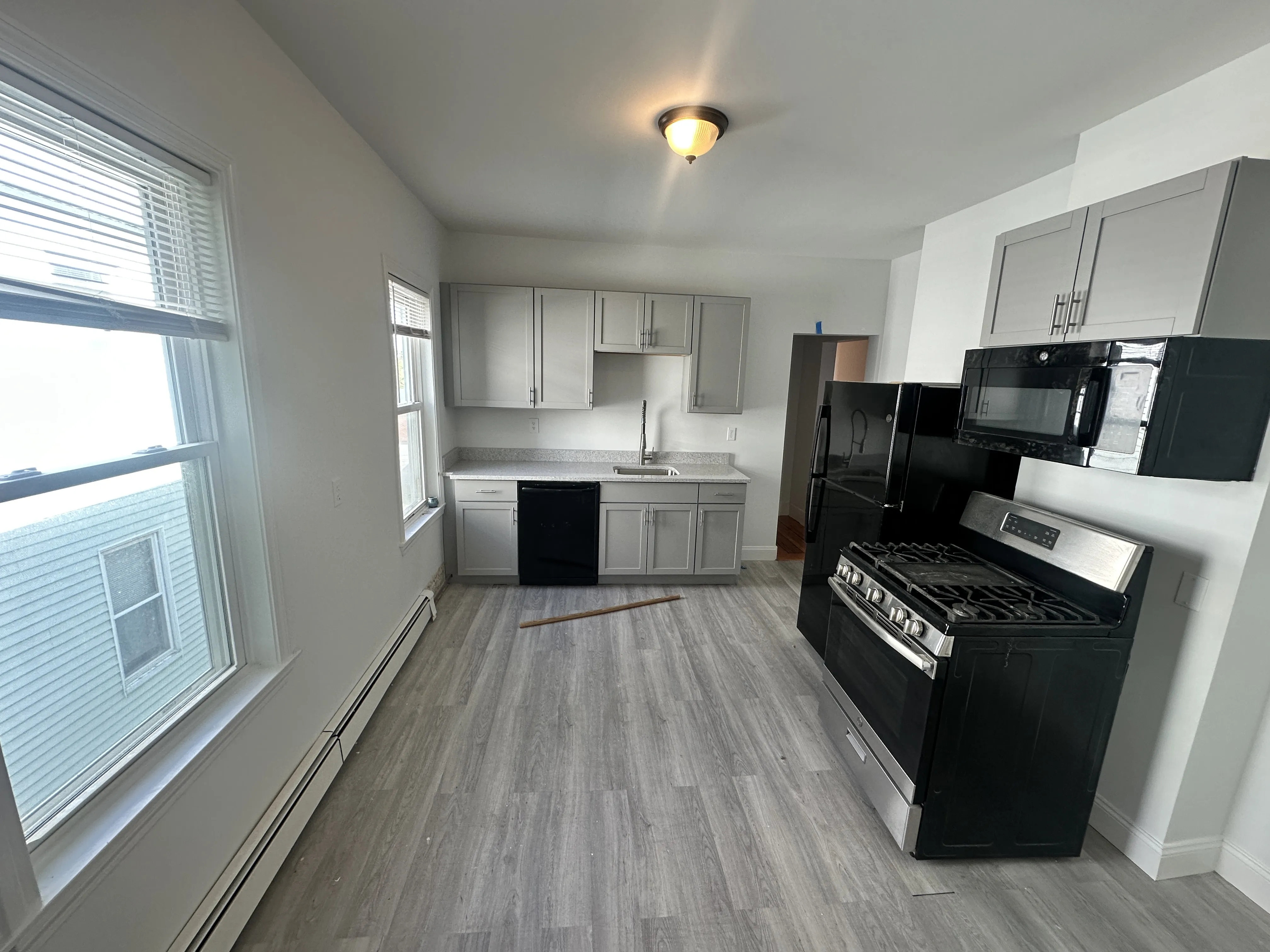 2 bed, 1 bath apartment for rent at 61 Webster Ave Unit 3R, Ward Two — photo 5 of 30