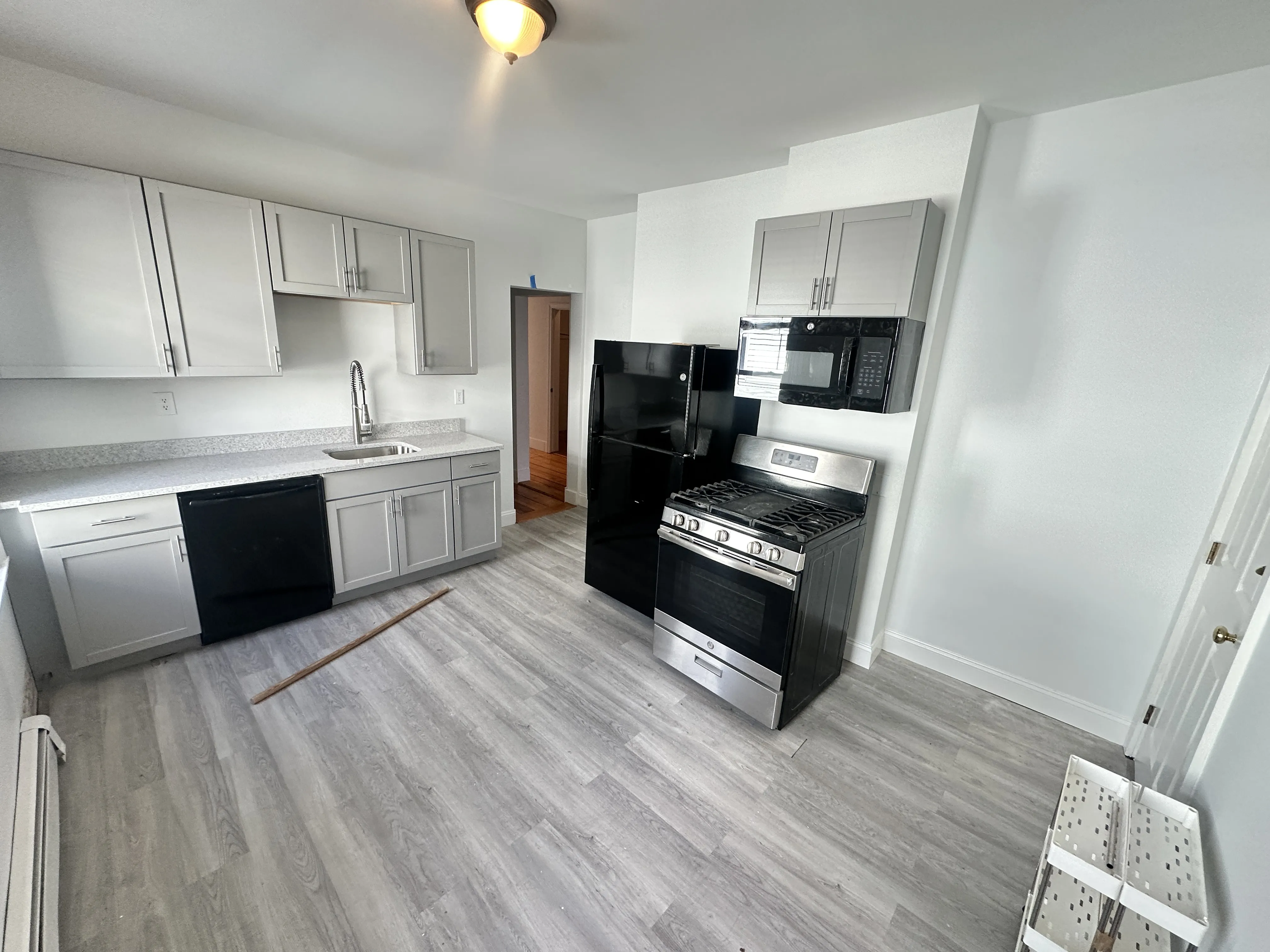 2 bed, 1 bath apartment for rent at 61 Webster Ave Unit 3R, Ward Two — photo 6 of 30
