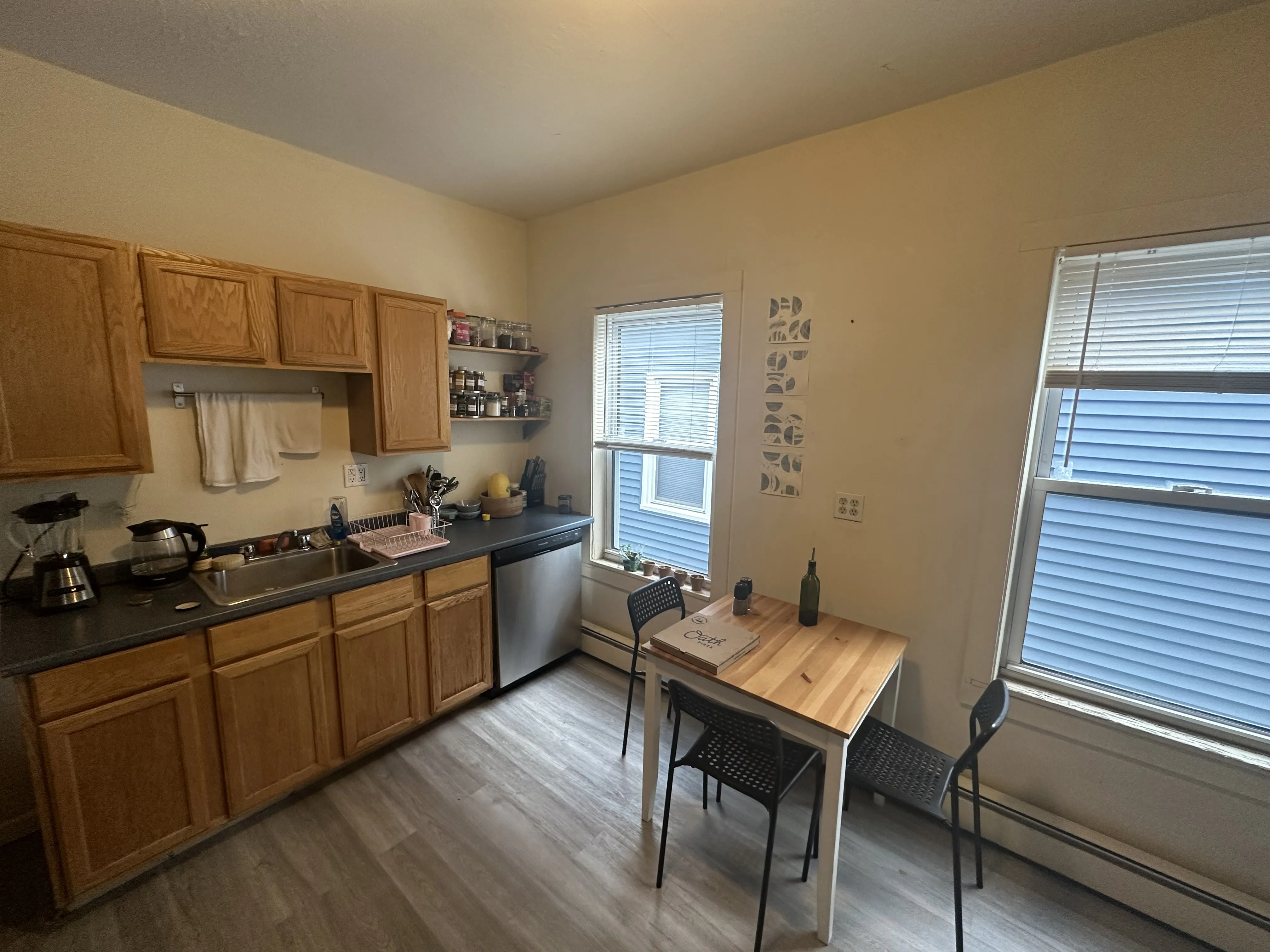 2 bed, 1 bath apartment for rent at 61 Webster Ave Unit 3R, Ward Two — photo 4 of 30