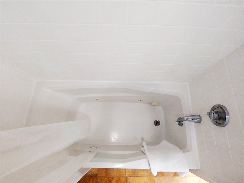 2 bed, 1 bath apartment for rent at 61 West Cedar St Unit 2, Beacon Hill — photo 26 of 37