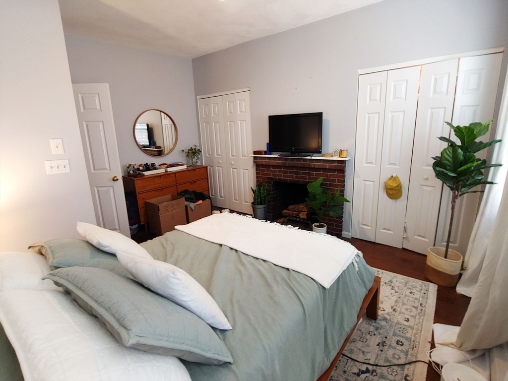 2 bed, 1 bath apartment for rent at 61 West Cedar St Unit 2, Beacon Hill — photo 18 of 37
