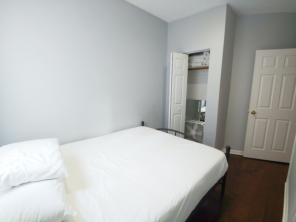 2 bed, 1 bath apartment for rent at 61 West Cedar St Unit 2, Beacon Hill — photo 22 of 37