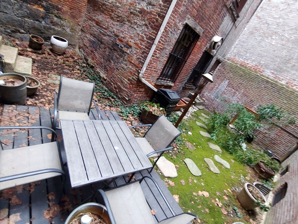 2 bed, 1 bath apartment for rent at 61 West Cedar St Unit 2, Beacon Hill — photo 29 of 37