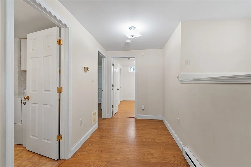 2 bed, 1 bath apartment for rent at 61 Western Ave Unit 1, Gloucester — photo 10 of 19