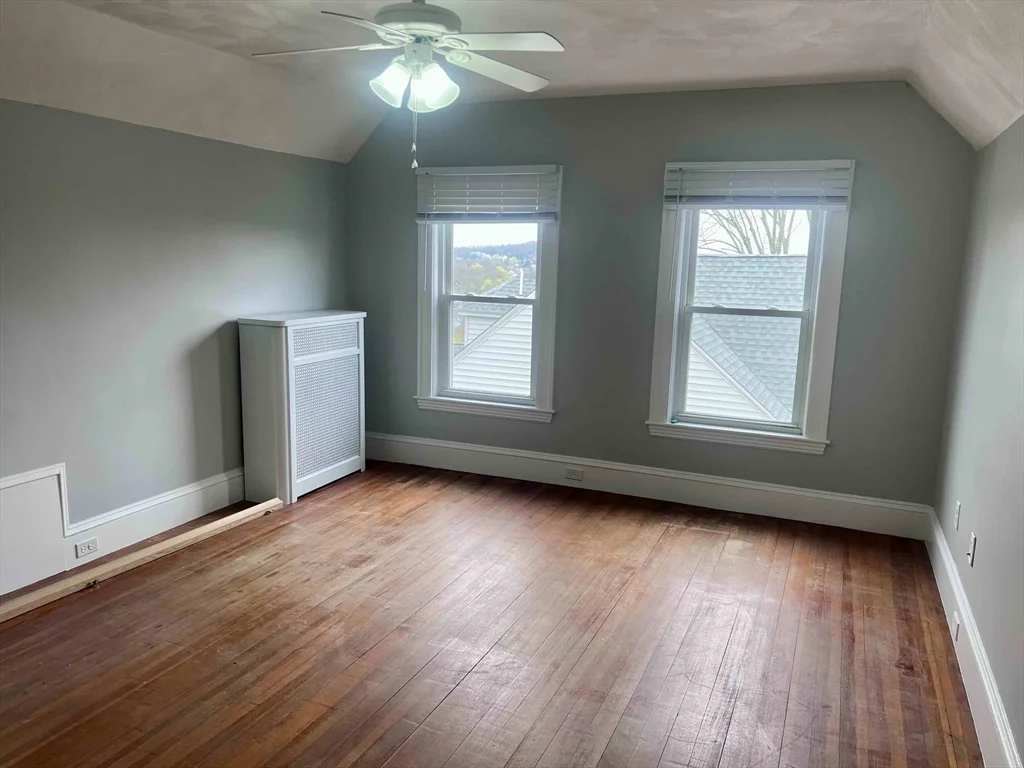 4 bed, 1 bath apartment for rent at 61 Wollaston Ave Unit 2, Arlington — photo 7 of 24