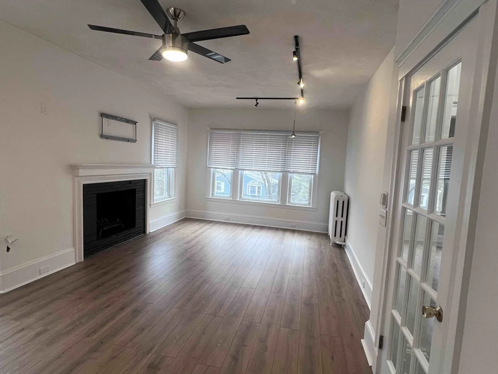 4 bed, 1 bath apartment for rent at 61 Wollaston Ave Unit 2, Arlington — photo 4 of 24