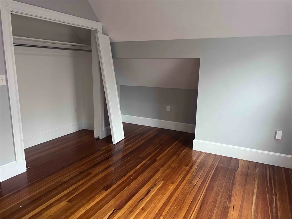 4 bed, 1 bath apartment for rent at 61 Wollaston Ave Unit 2, Arlington — photo 11 of 24