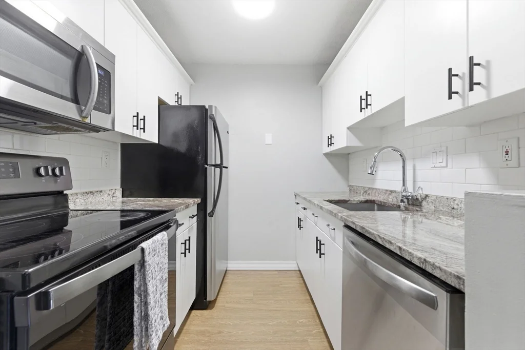 2 bed, 2 bath apartment for rent at 61 Wright St Unit 102, Stoneham — photo 3 of 22