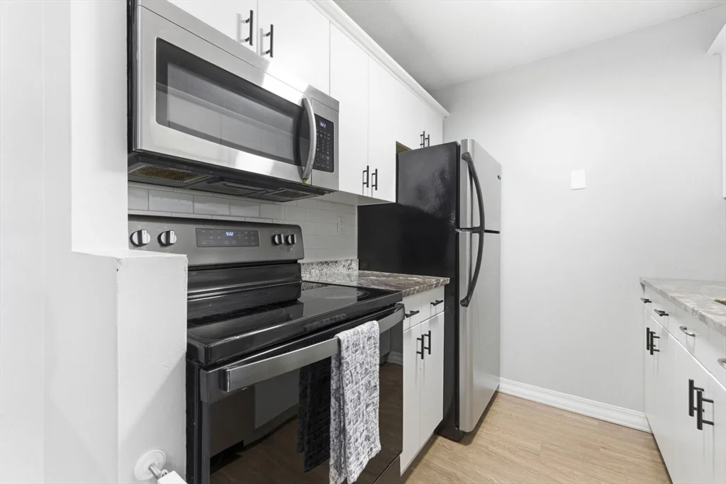 2 bed, 2 bath apartment for rent at 61 Wright St Unit 102, Stoneham — photo 4 of 22