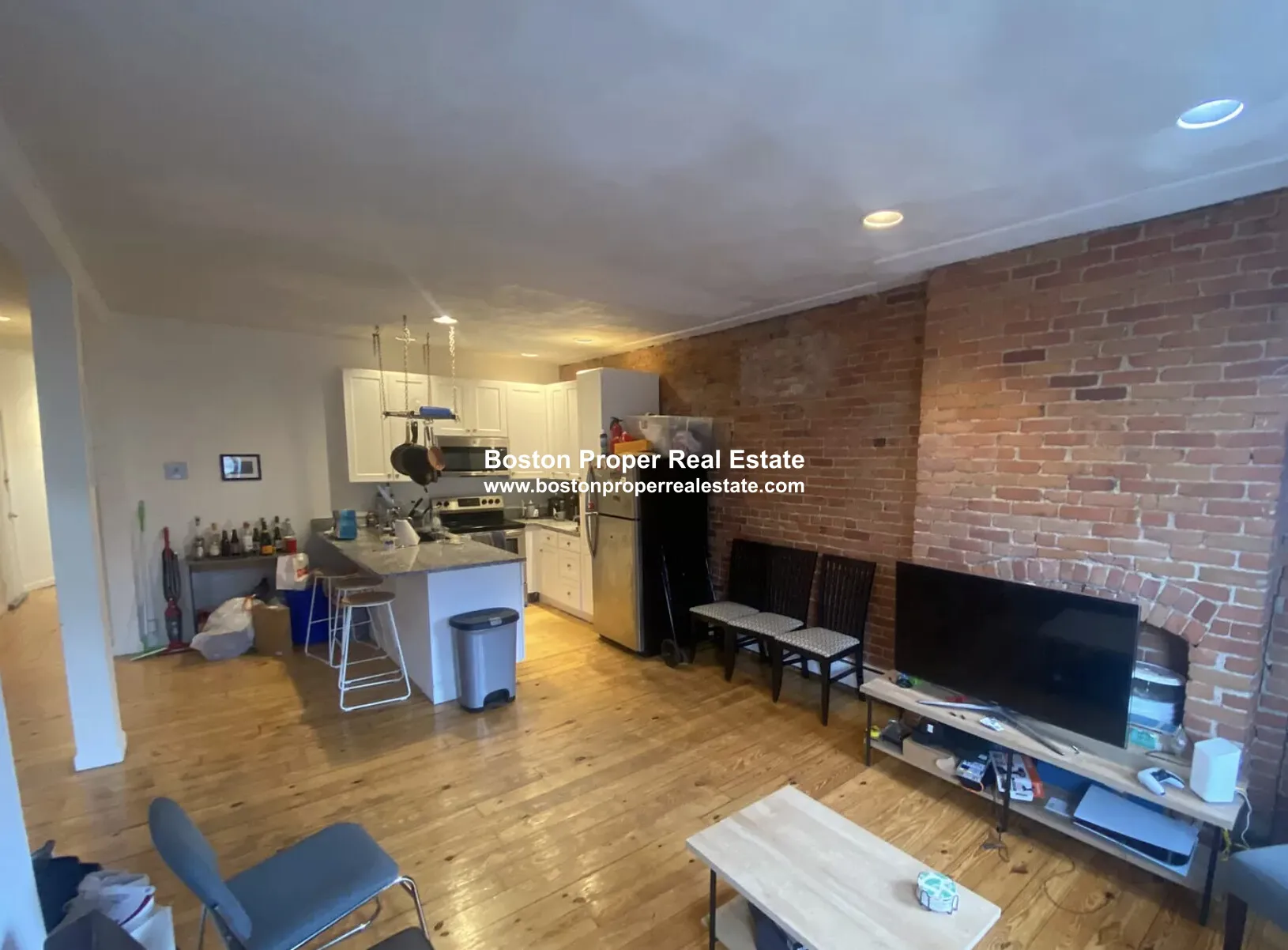 4 bed, 1 bath apartment for rent at 610 Columbus Ave Unit 7, Roxbury — photo 4 of 7