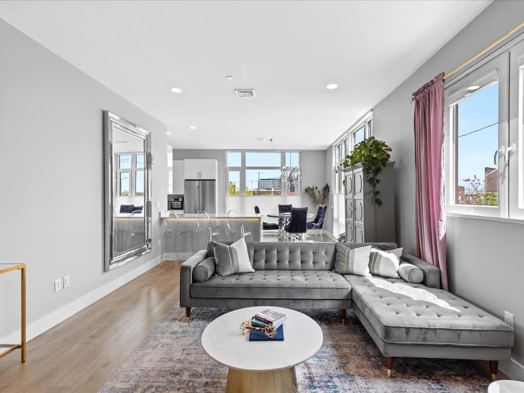 2 bed, 2 bath apartment for rent at 610 Rutherford Ave Unit 201, Charlestown — photo 8 of 26