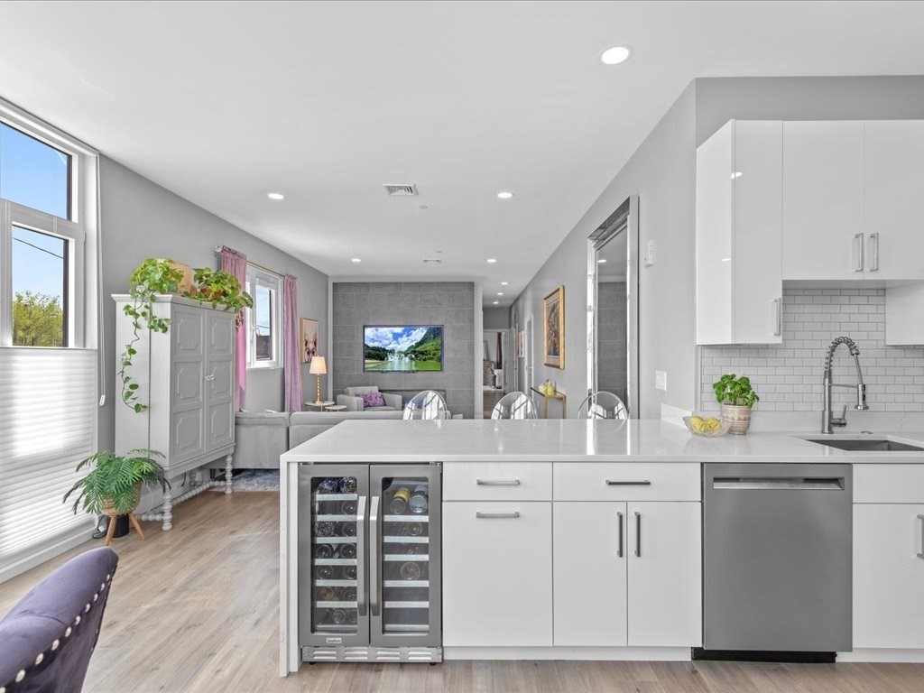 2 bed, 2 bath apartment for rent at 610 Rutherford Ave Unit 201, Charlestown